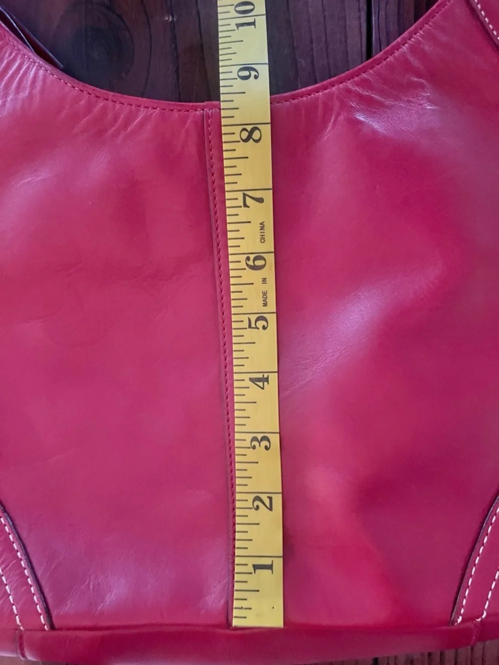Vintage Red Coach Hampton with Tassel - Picture 7 of 9